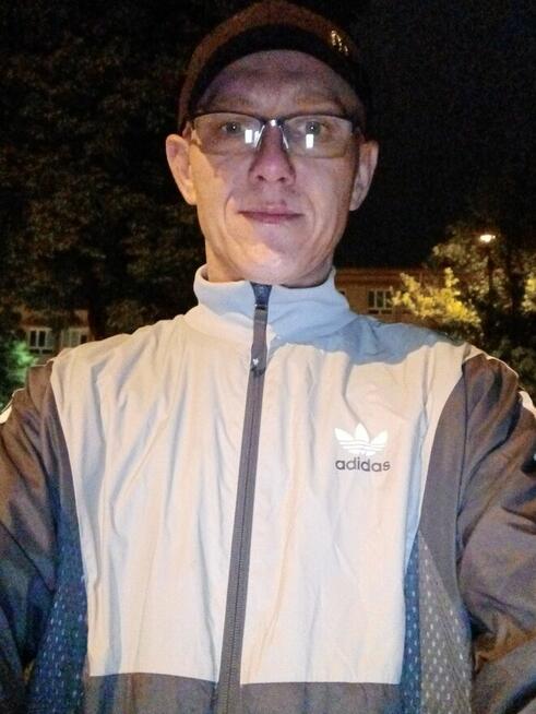 Umówię się dziś ze zgrabną dziewczyną na drinka