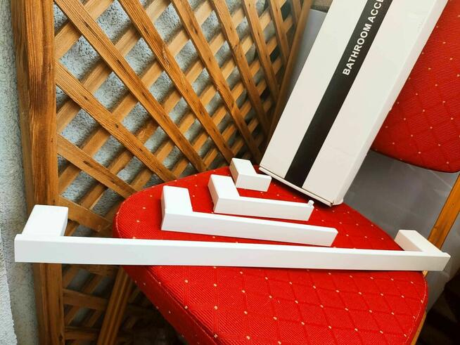 Wieszak Łazienkowy Biały stal nierdzewna uchwyt na papier