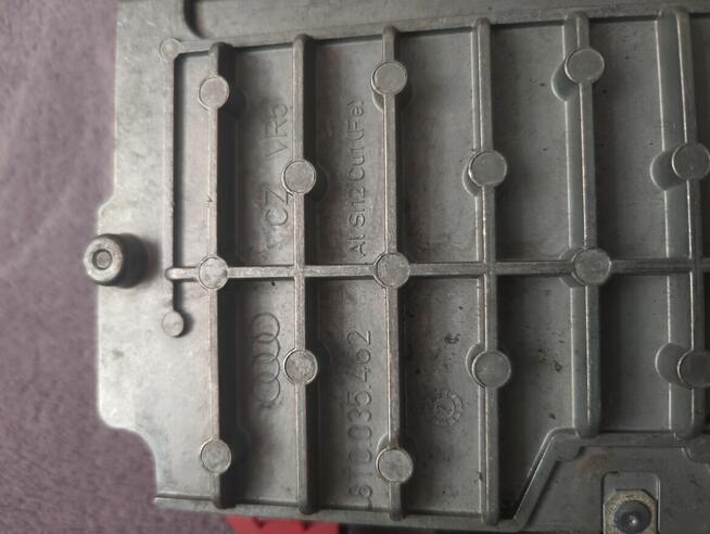 WZMACNIACZ GŁOŚNIKÓW AUDIO AUDI A4 8T0035462