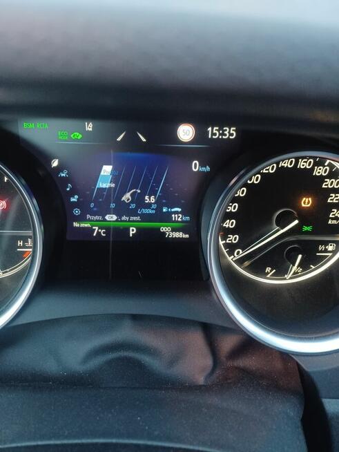 Sprzedam Camry hybrid 2023r