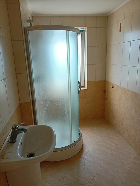 Dom Hala Funkcja Przemysłowa / Mieszkalna