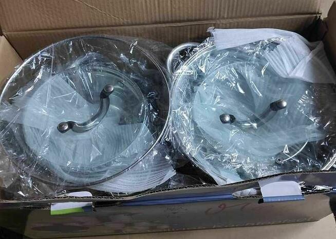 Garnki komplet z dużym garnkiem 8L