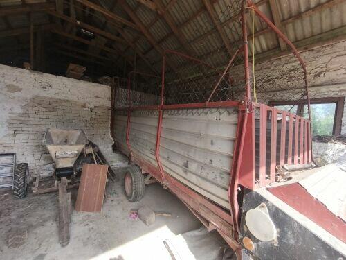 Przyczepę zbierająca do ziół typ 3 Jugosłowiańska.