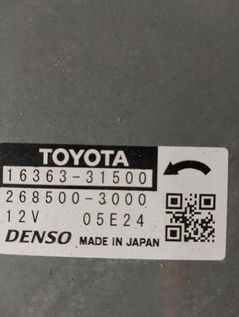 Toyota RAV4 V wentylator tarcza 2,5 Hybryda!