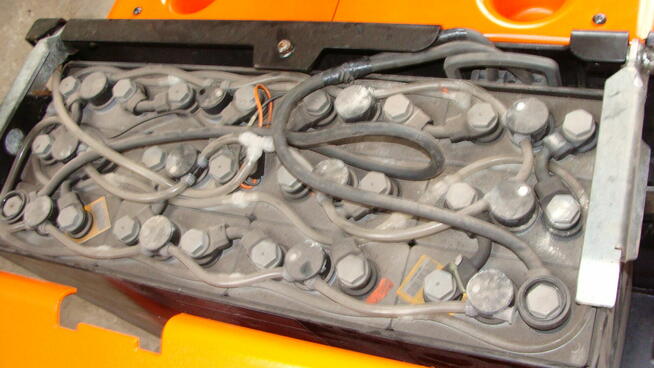 wózek paletowy elektryczny Toyota BT LPE