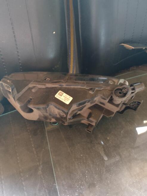 Halogeny lewy i prawy komplet BMW seria 3 G20 G21 LED