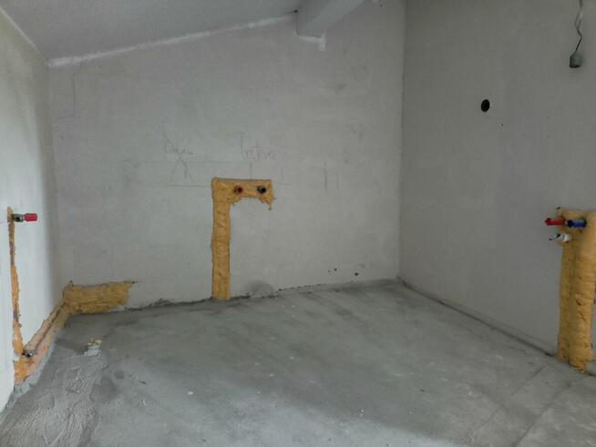 Dom Hala Funkcja Przemysłowa / Mieszkalna