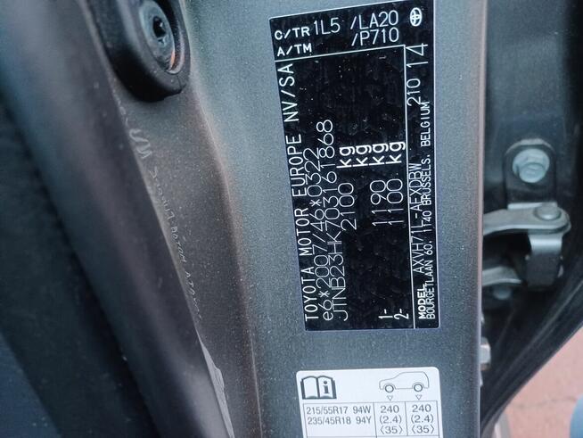 Sprzedam Camry hybrid 2023r