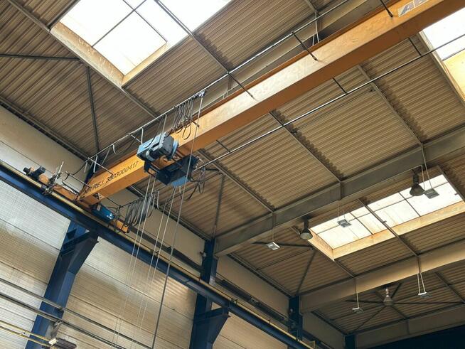 szt.8 suwnice 8 T - 21900 mm.