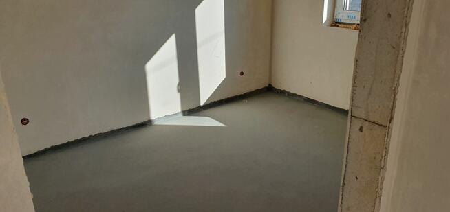 Dom 95m2, Wiata, Klima, Strych, Piwniczka, 3 Miejsca Parking