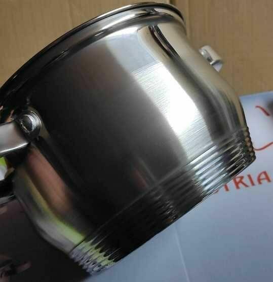 Garnki komplet z dużym garnkiem 8L