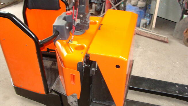 wózek paletowy elektryczny Toyota BT LPE