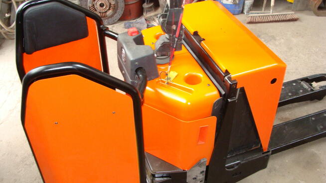 wózek paletowy elektryczny Toyota BT LPE