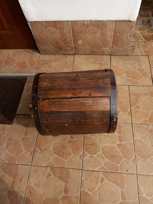 Sprzedam Sprawna Odrestaurowana Maselniczke Do Masła Na Korb