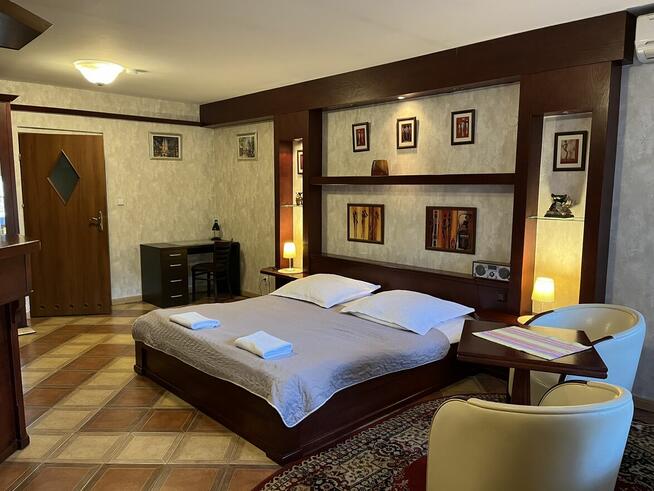 Obiekt Hotelowy-Pokoje Gościnne