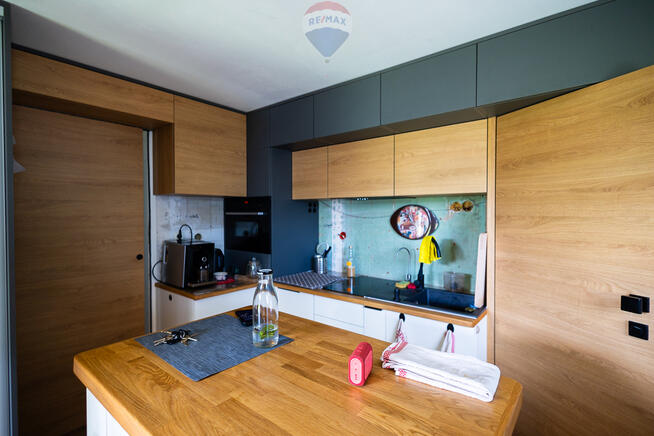 Dom 130m2 na działce 2,18 ha + budynki 550m2