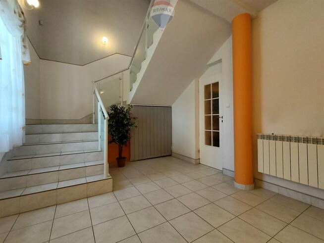 Budynek usługowo handlowy w doskonałej lokalizacji