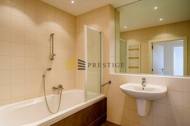 Elegant House & Prestigious Neighborhood