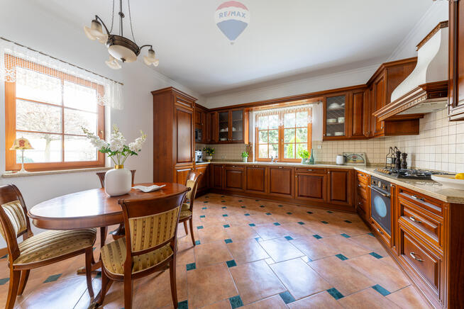 UNIKATOWA REZYDENCJA W ŁOMIANKACH -DĄBROWIE