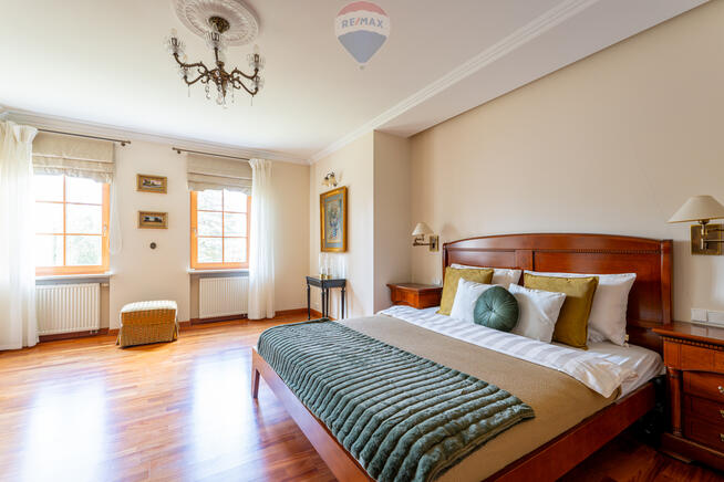 UNIKATOWA REZYDENCJA W ŁOMIANKACH -DĄBROWIE