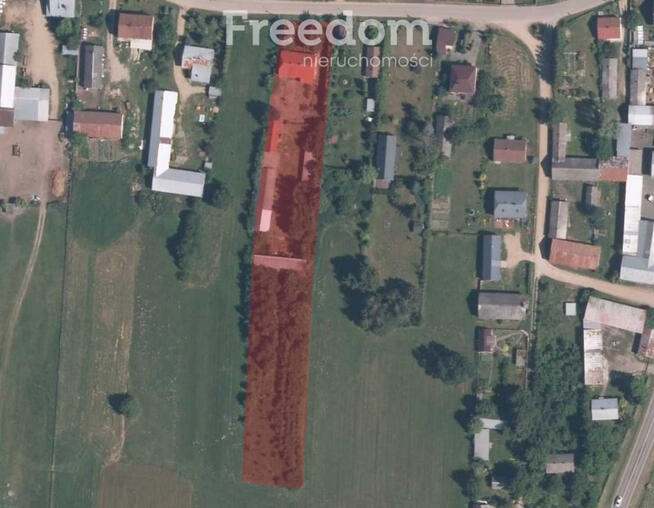 Urokliwa działka z domem