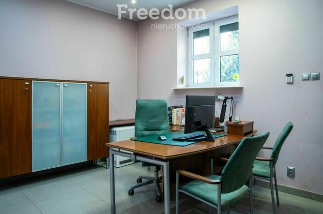 Lokal użytkowy na sprzedaż 61.5 m2