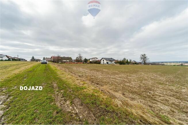 Działka w cichym i spokojnym miejscu.