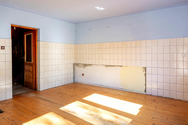 Przestronny dom w sercu gór – idealna inwestycja