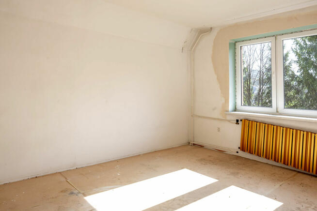 Przestronny dom w sercu gór – idealna inwestycja