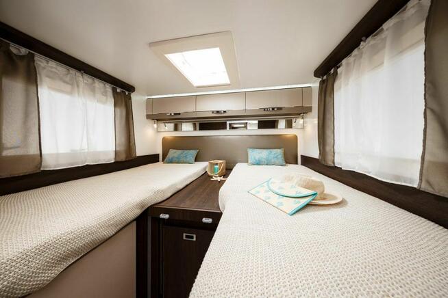 Kamper Premium 5 osobowy Benimar 463 na wynajem