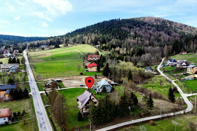 Przestronny dom w sercu gór – idealna inwestycja