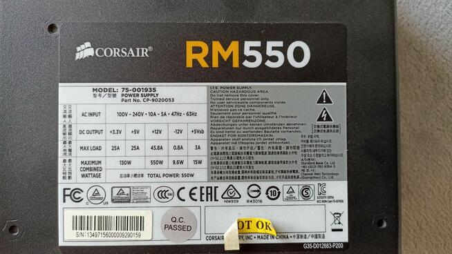 Zasilacz Modularny CORSAIR RM550 + gratisy