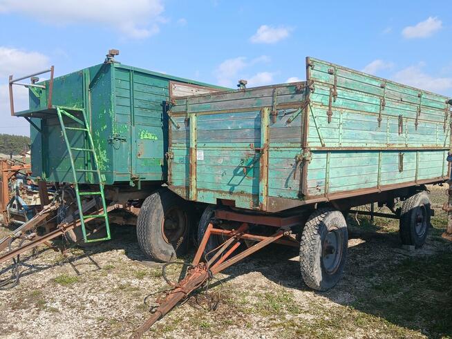 Pozostalosci po przyczepach rolniczych