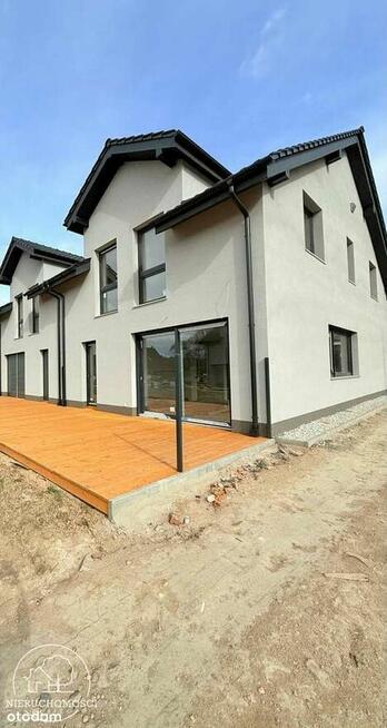 Dom w zabudowie bliźniaczej w Jeżowie Sudeckim