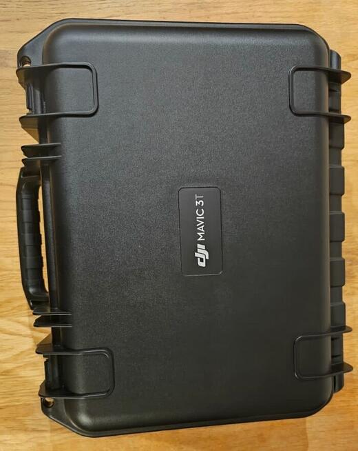 DJI Mavic 3T (3 Thermal) z dodatkami — nieskazitelny stan