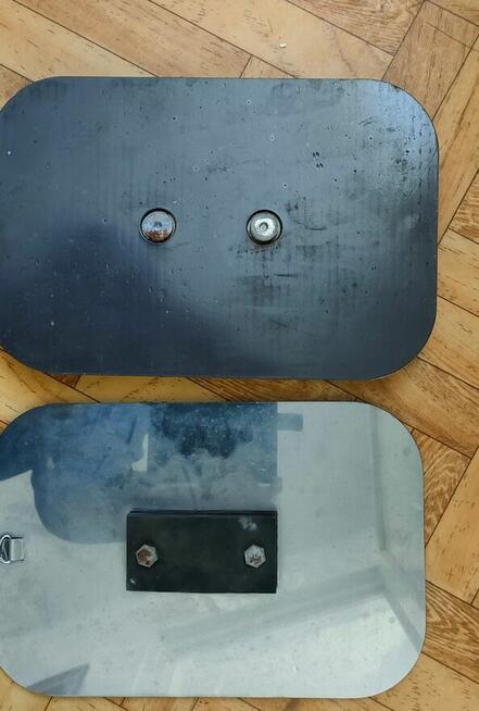 Magnesy do koguta na dach