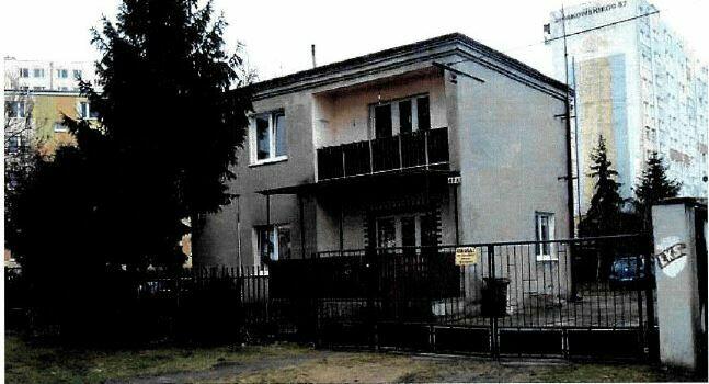 Syndyk sprzeda dom rodzinny – udział 1/2 za 40% ceny