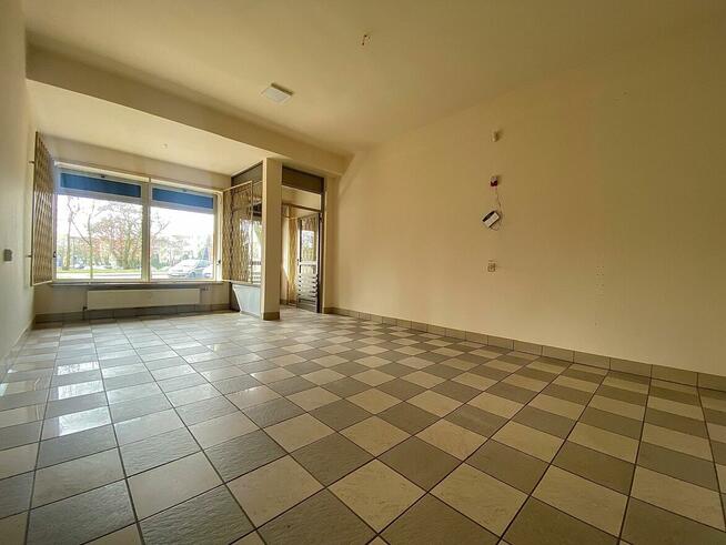 Sprzedam lokal usługowy 50,8 m2