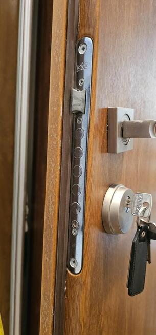 Ślusarz Toruń Awaryjne Otwieranie Drzwi/Samochodów/Zamków