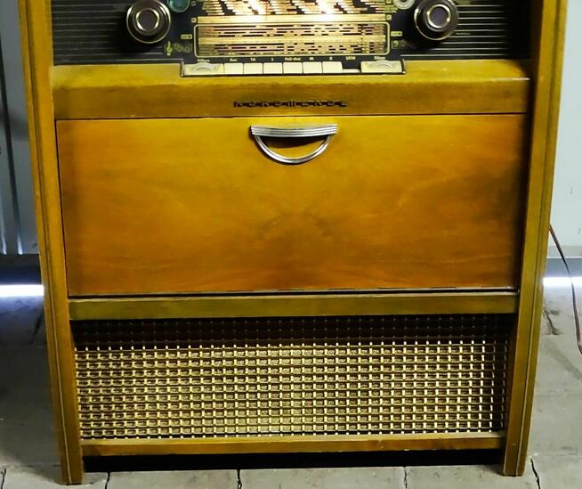 Lampowy odbiornik radiowy Nordmende Caruso 58 - lata produkc