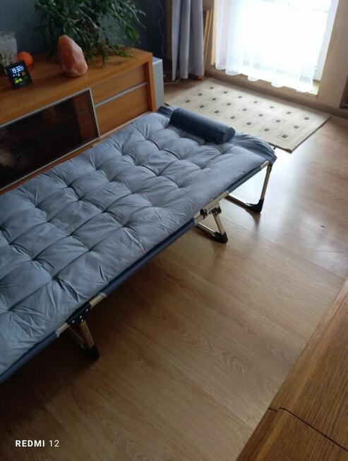 Łóżko turystyczne składane