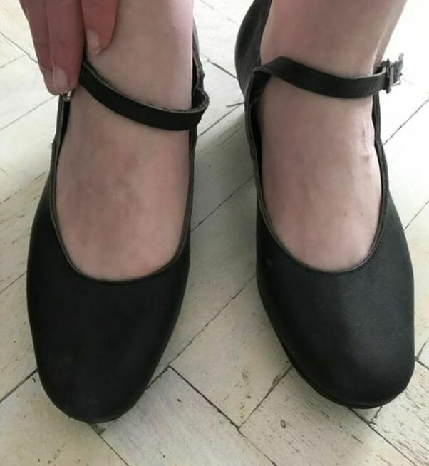 Czarne buty rozmiar 39 jak nowe