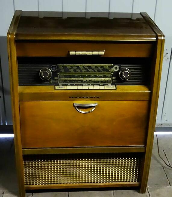 Lampowy odbiornik radiowy Nordmende Caruso 58 - lata produkc