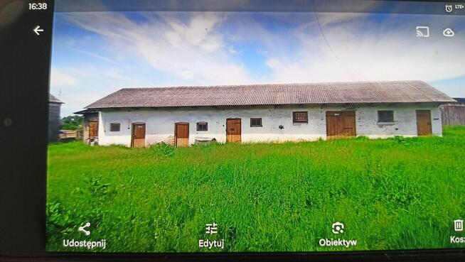 Sprzedam nieruchomość z budynkami.