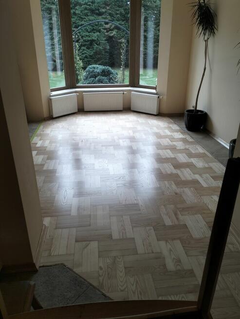 Cyklinowanie podłóg, schodów, układanie parkietów, laminatu