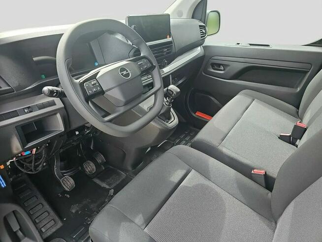 Nowy Vivaro Furgon Brygadowy Extra Long 2.0d 144 KM MT6 OC/AC 1%