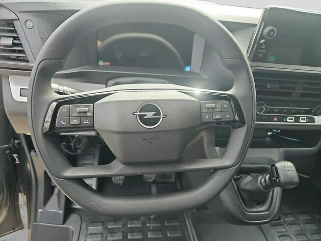 Nowy Vivaro Furgon Brygadowy Extra Long 2.0d 144 KM MT6 OC/AC 1%