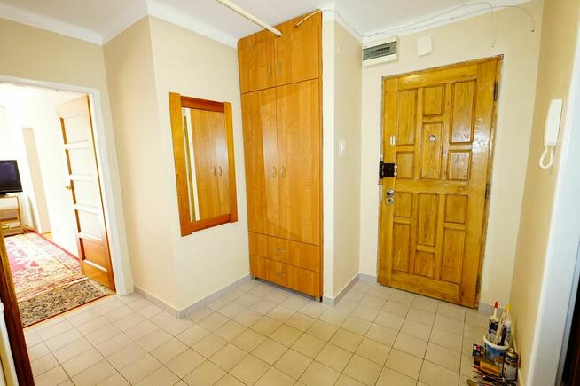 zadbane w okolicy centrum miasta/zielona okolica