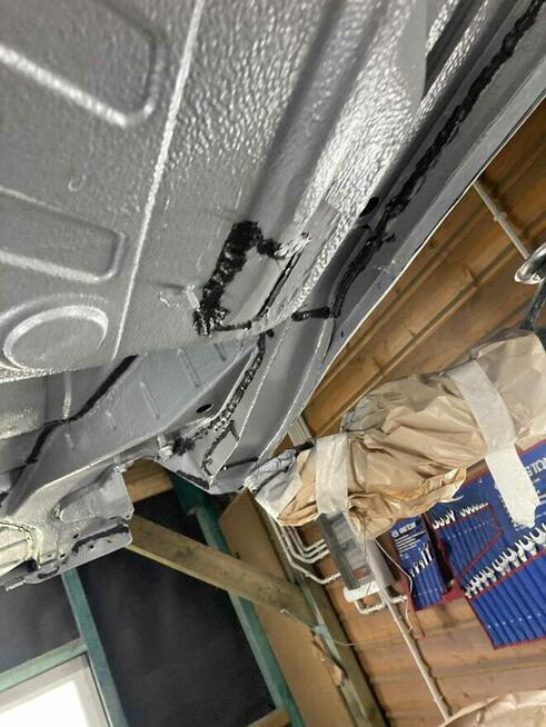 Konserwacja podwozi i spawanie plastików