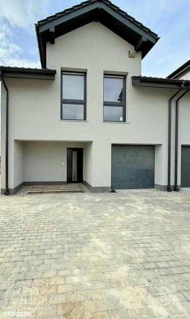 Dom w zabudowie bliźniaczej w Jeżowie Sudeckim